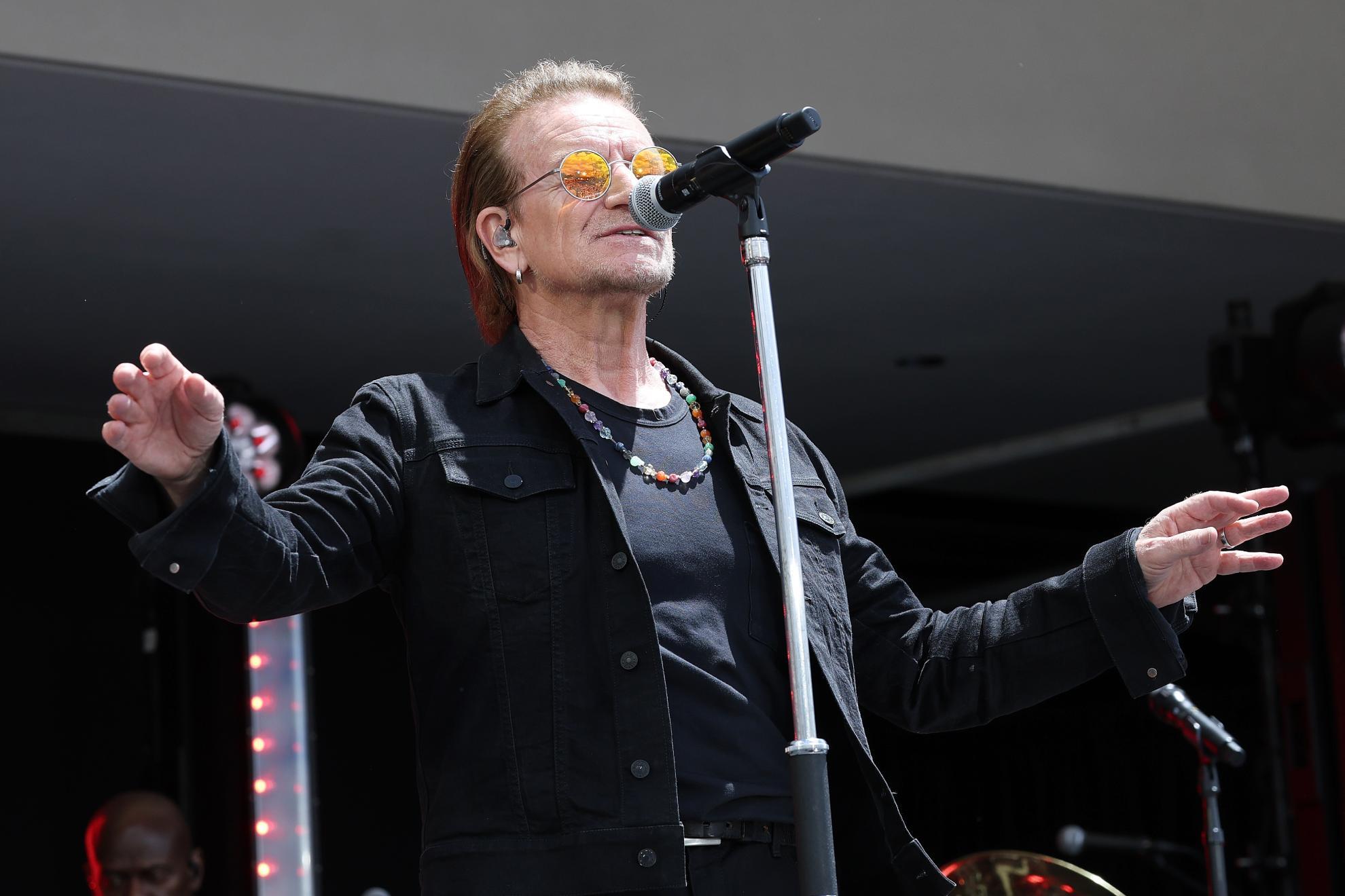 U2 rinde homenaje a Rosalía tras quedar "asombrados" por 'LUX': "Es una artista extraordinaria"