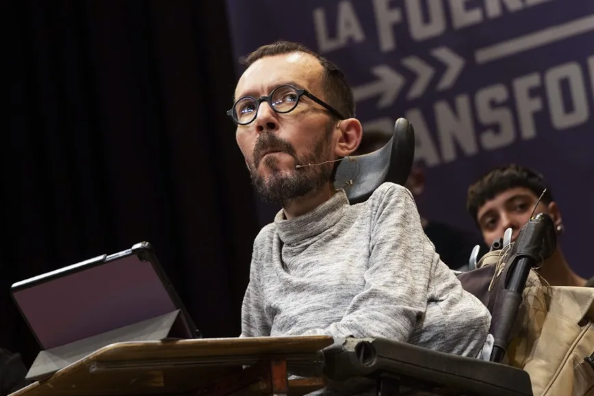 Pablo Echenique manda un mensaje de advertencia: “No compréis los titulares”