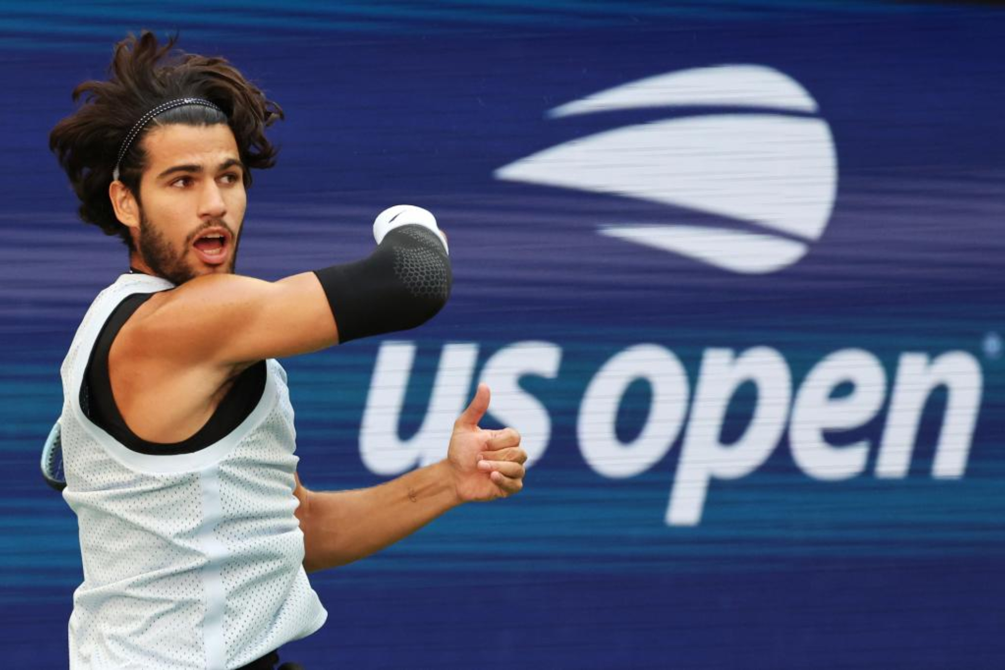 Carlos Alcaraz Defeats Alex Michelsen to Advance in ATP Tokyo 500