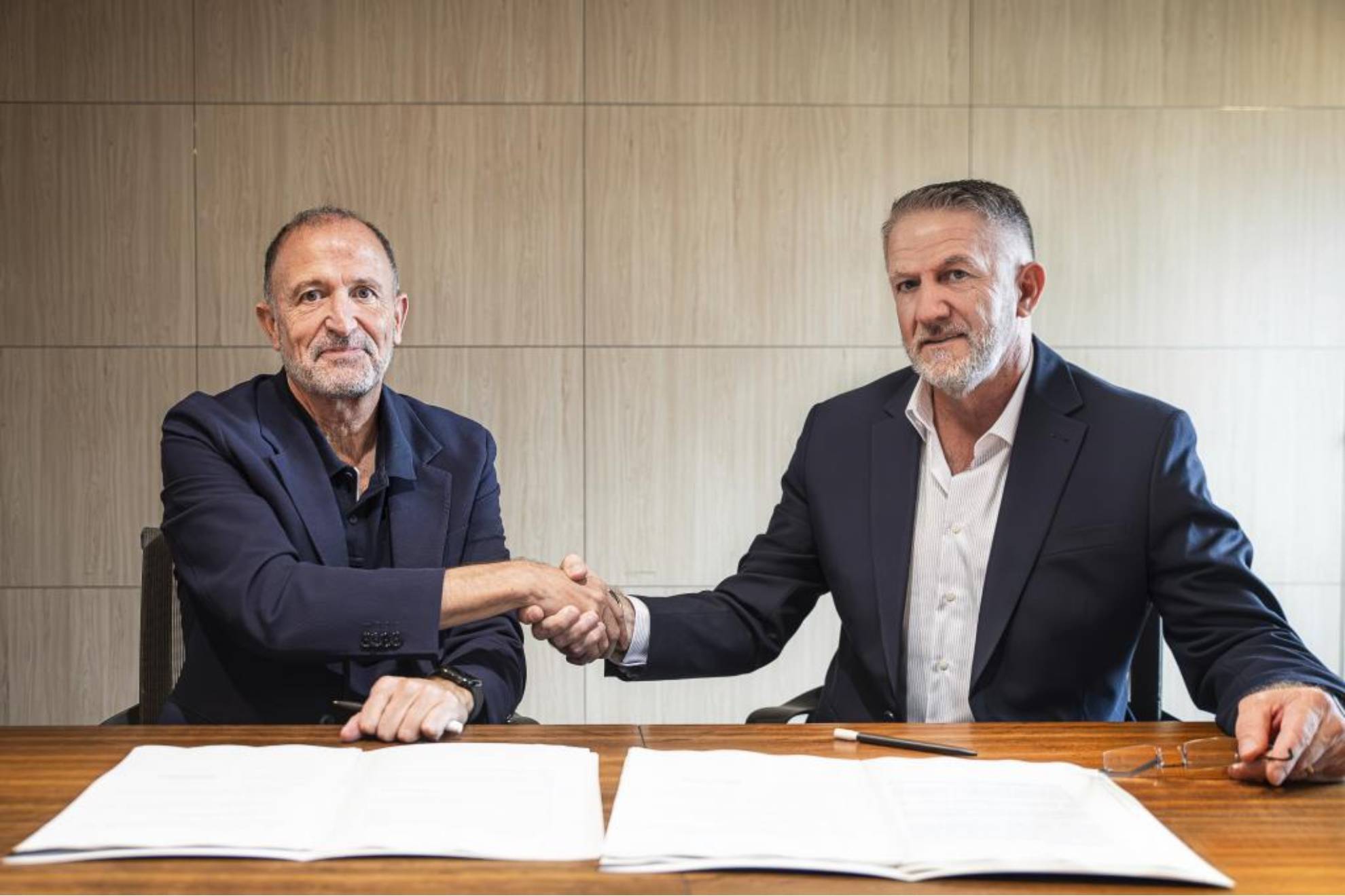 La Euroliga blinda a sus árbitros hasta 2029