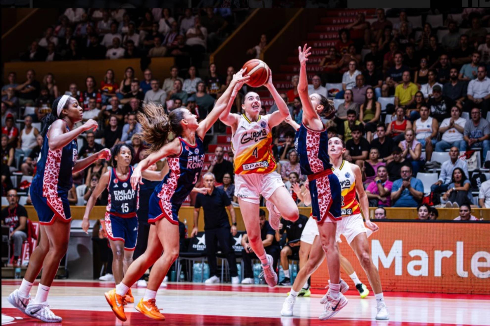 Debacle del Spar Girona, eliminado en su casa por el Emlak Konut turco (69-81)