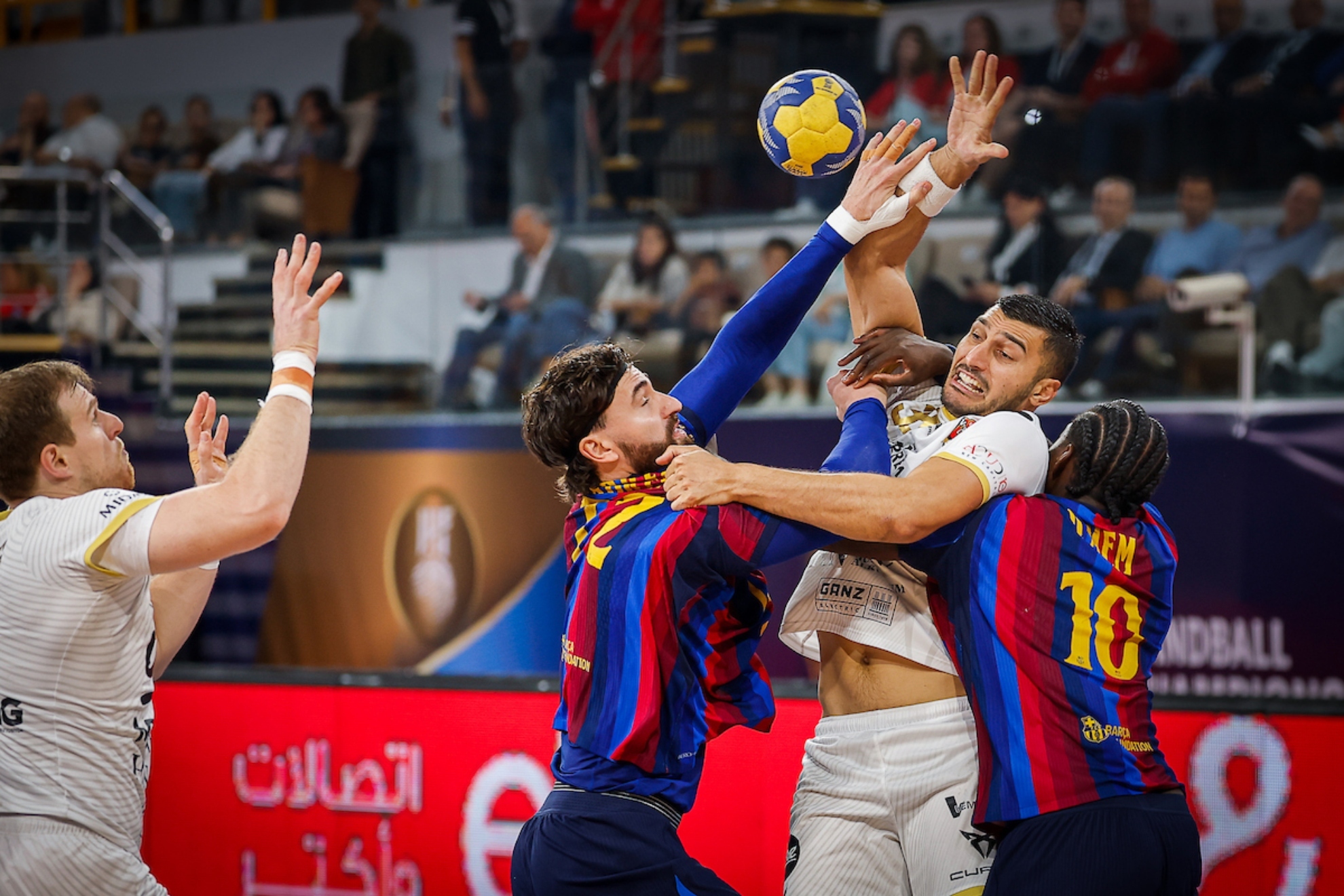 El Barça se apaga en la final del Mundial de Clubes ante el Veszprem
