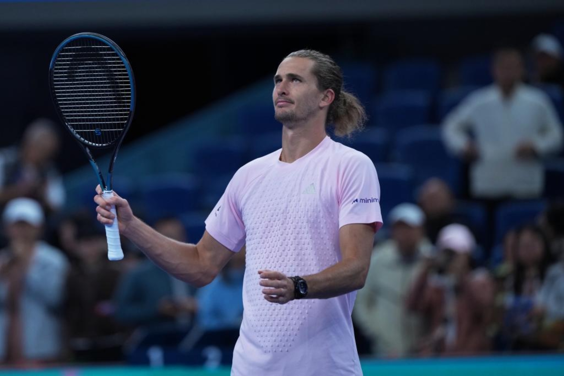Zverev gana en 55 minutos como un nº 1 y amenaza el reinado de Djokovic en...
