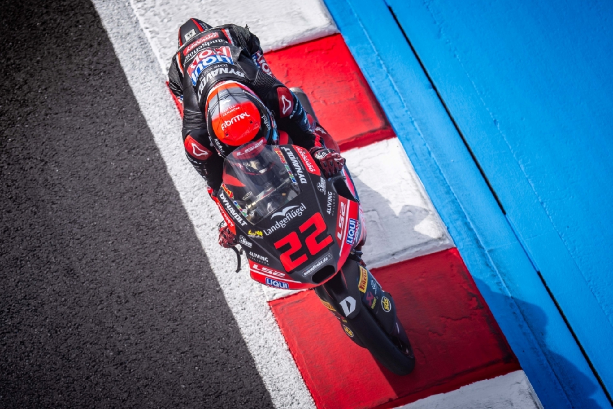 Almansa gana en Moto3 y el título de Quiles se va a Indonesia