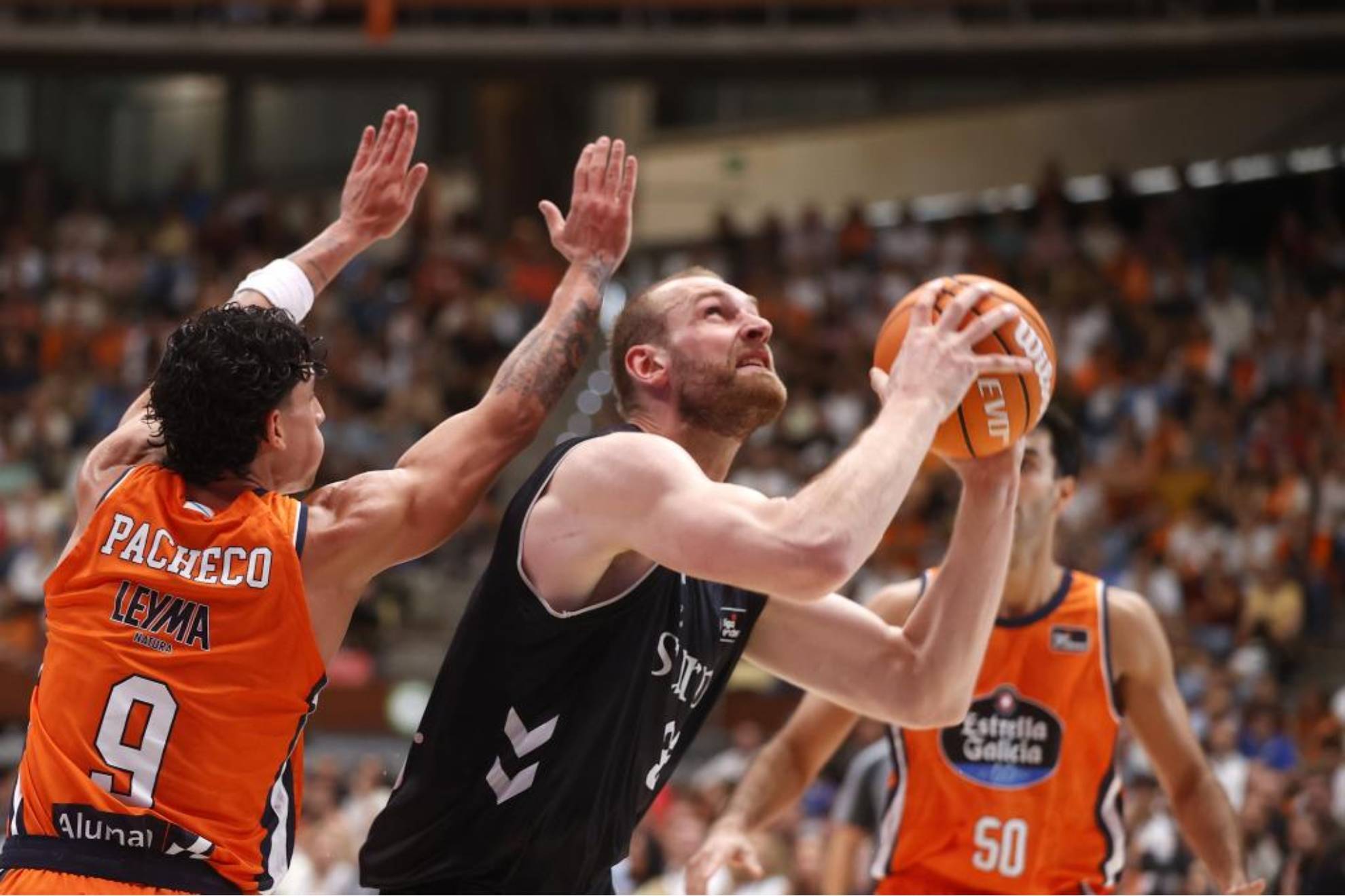 Leyma Coruña vence al Surne Bilbao tras una intensa prórroga