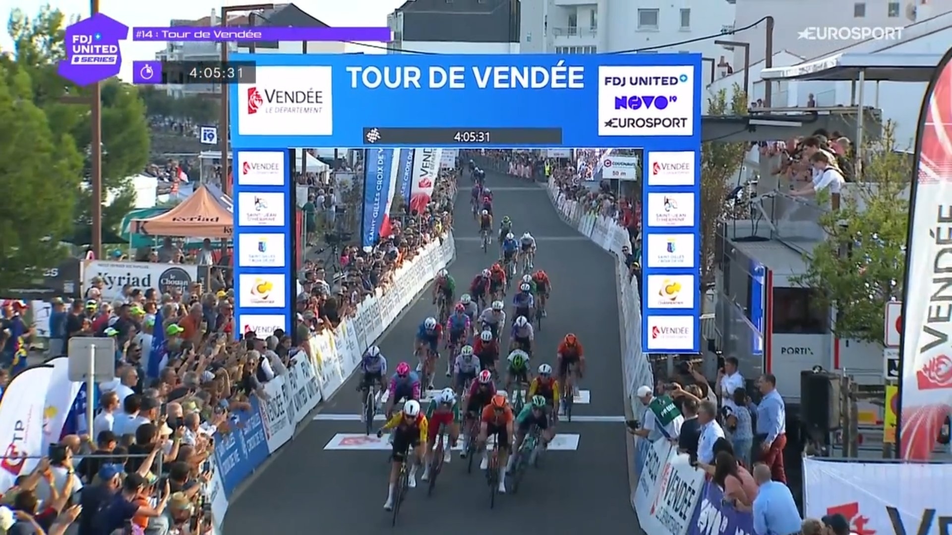 Xabier Berasategi roza su primera victoria profesional en el Tour de Vendée
