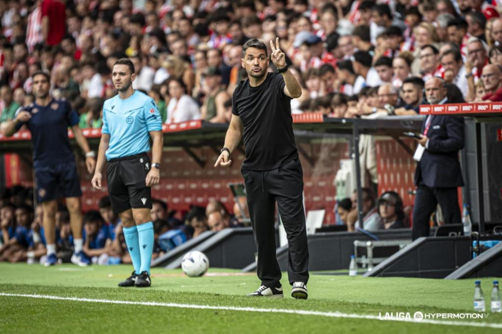Nicolás Larcamón aparece en el radar de la selección chilena