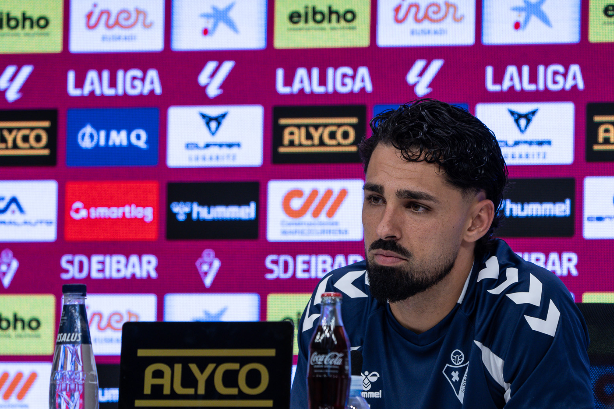 Nolaskoain: "Me siento muy bien de central"