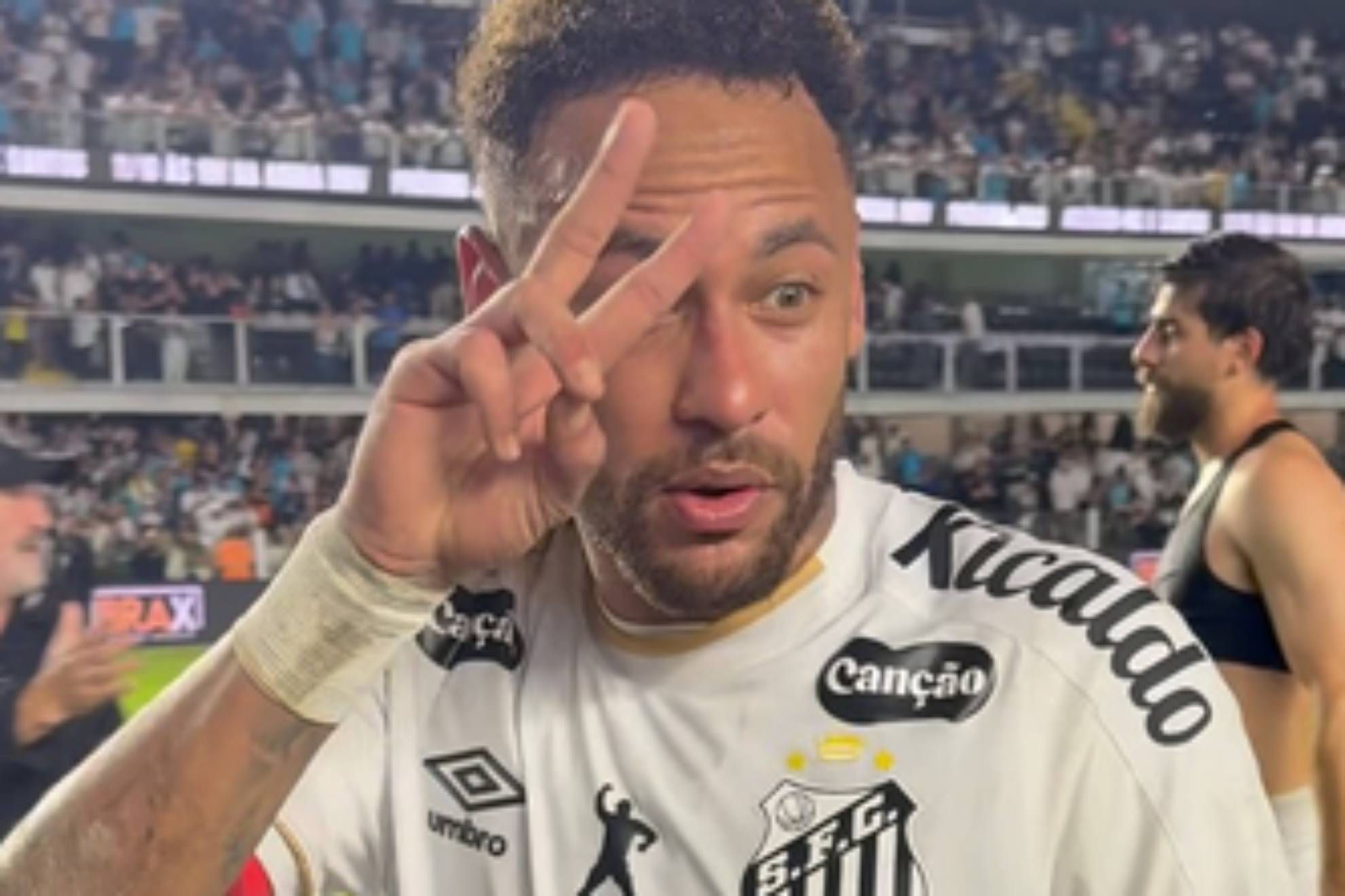 Dos goles de Neymar llevan al Santos a remontar ante el Flamengo y empatar 2-2