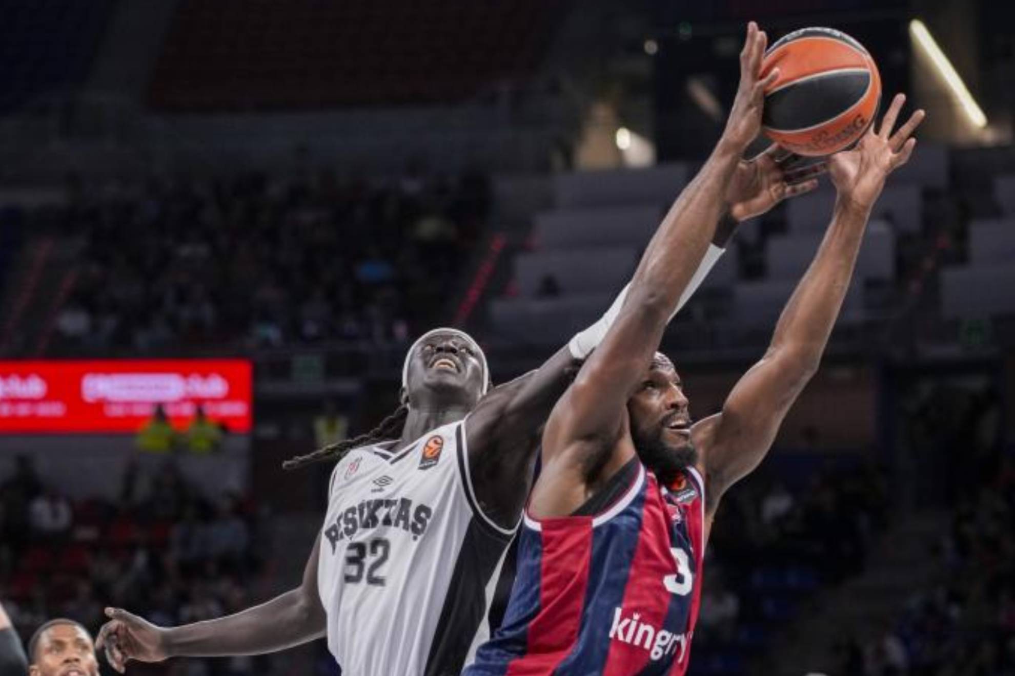 El Besiktas amarga el partido 700 del Baskonia en la Euroliga