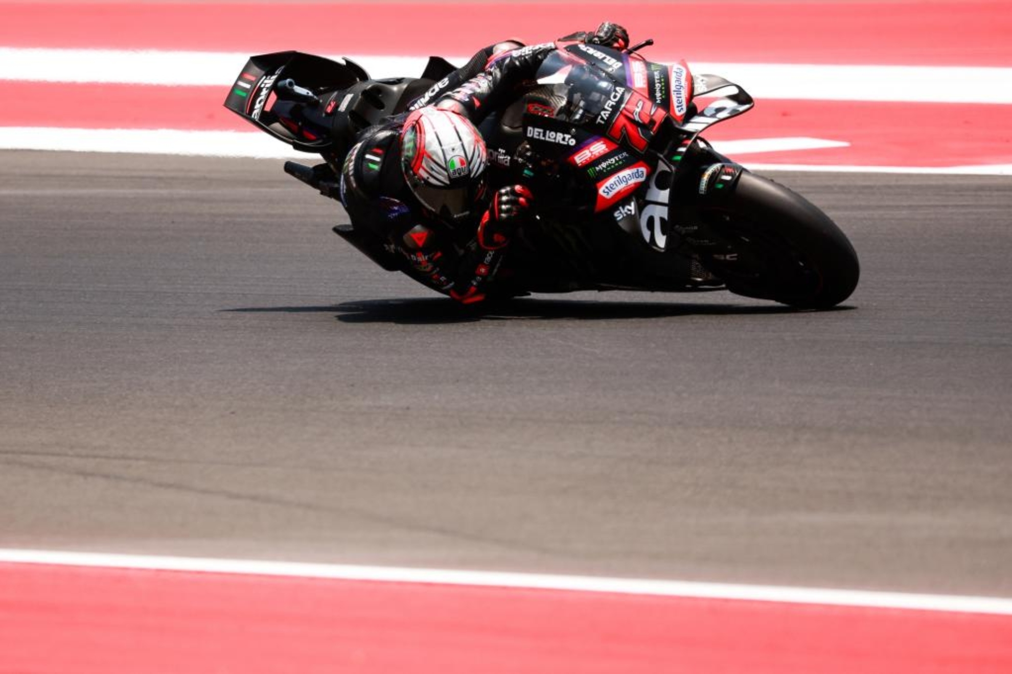 Bezzecchi se reengancha y Jorge Martín quita el liderato a Marc Márquez