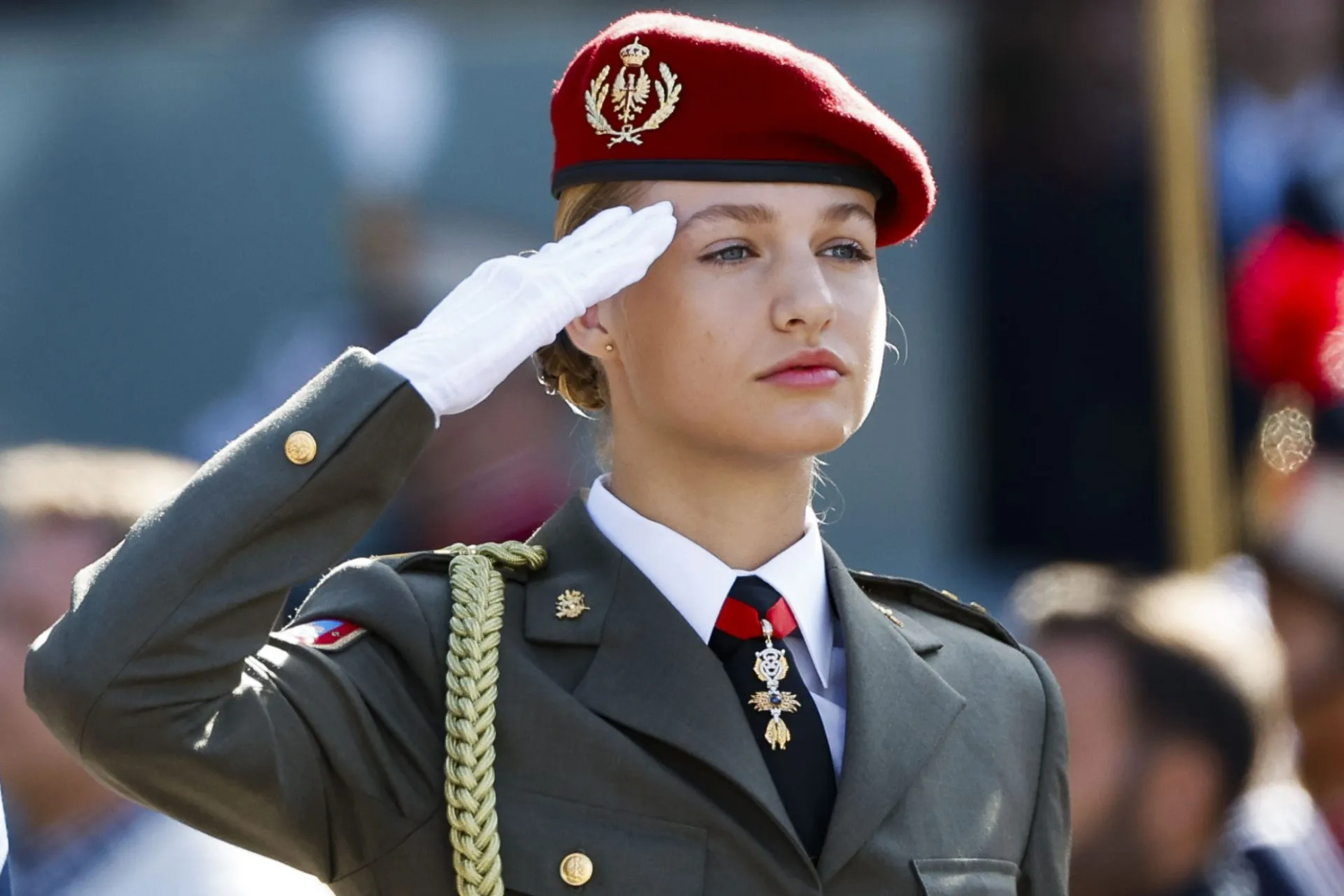 El 'susto' de la princesa Leonor que tuvo que remediar Felipe VI: se le cayó una condecoración que solo ostentan 19 personas en España