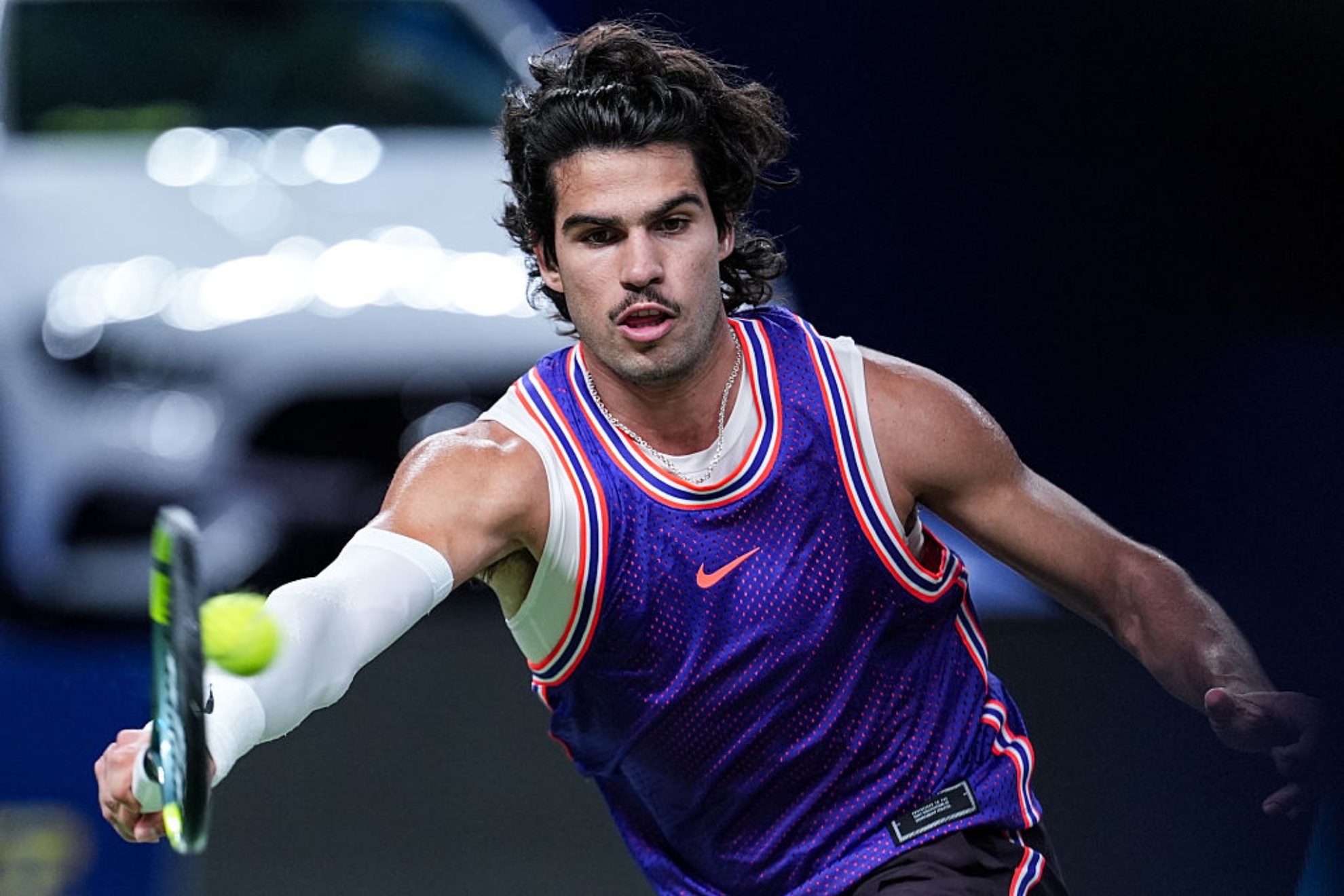 Alcaraz frena su racha en la gira asiática ante Bergs y entrega el número 1 a Zverev