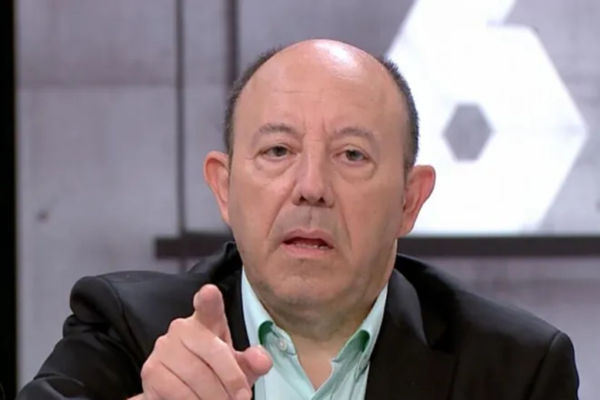 Gonzalo Bernardos, economista, critica a Ada Colau: "De independentista a españolaza; ya no engaña a casi nadie"