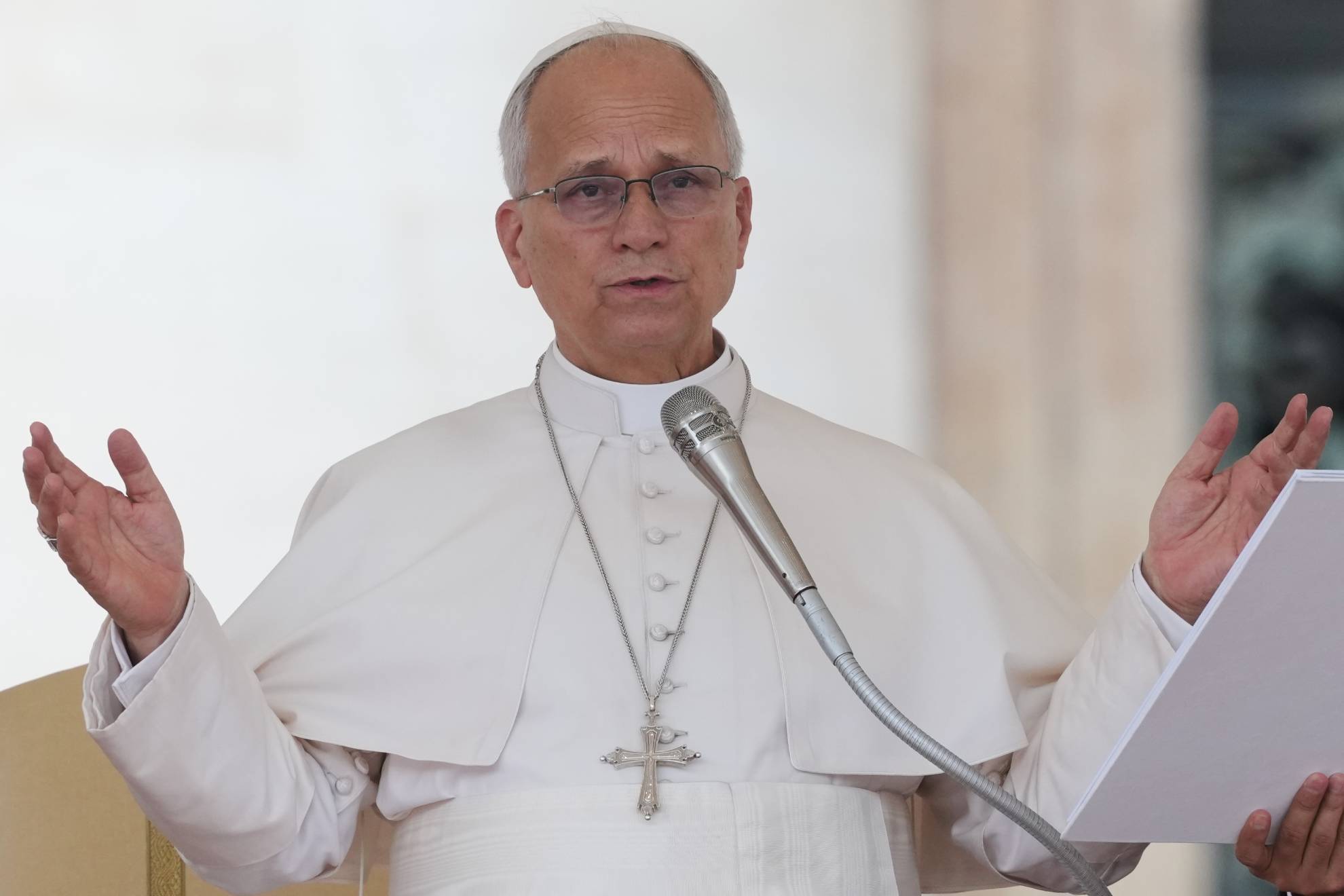 El Papa León XIV tiene cáncer: "Se le extirpó el lóbulo inferior del pulmón derecho"