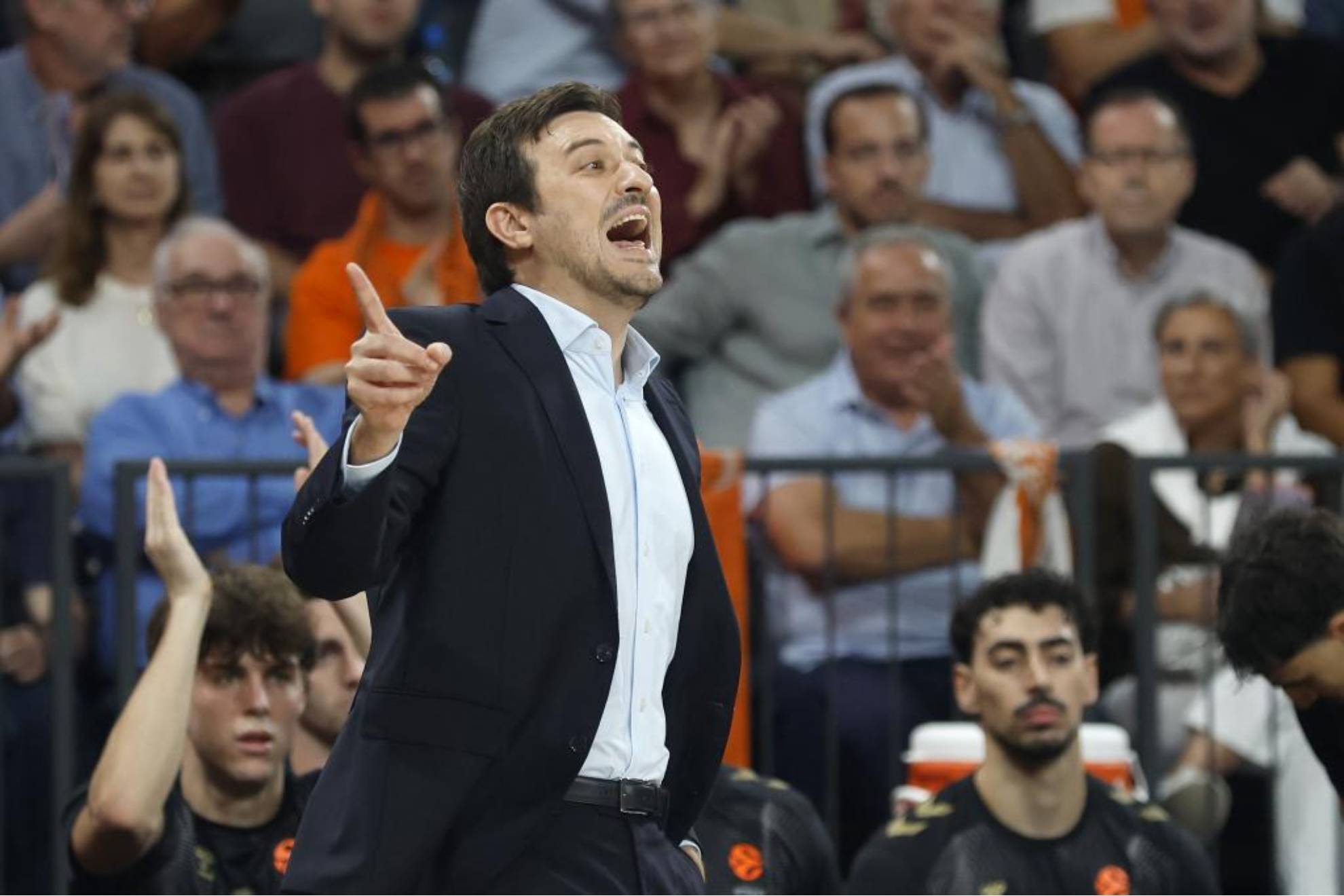El Valencia no levanta cabeza: "El duelo de la derrota con el Olympiacos se ha alargado"