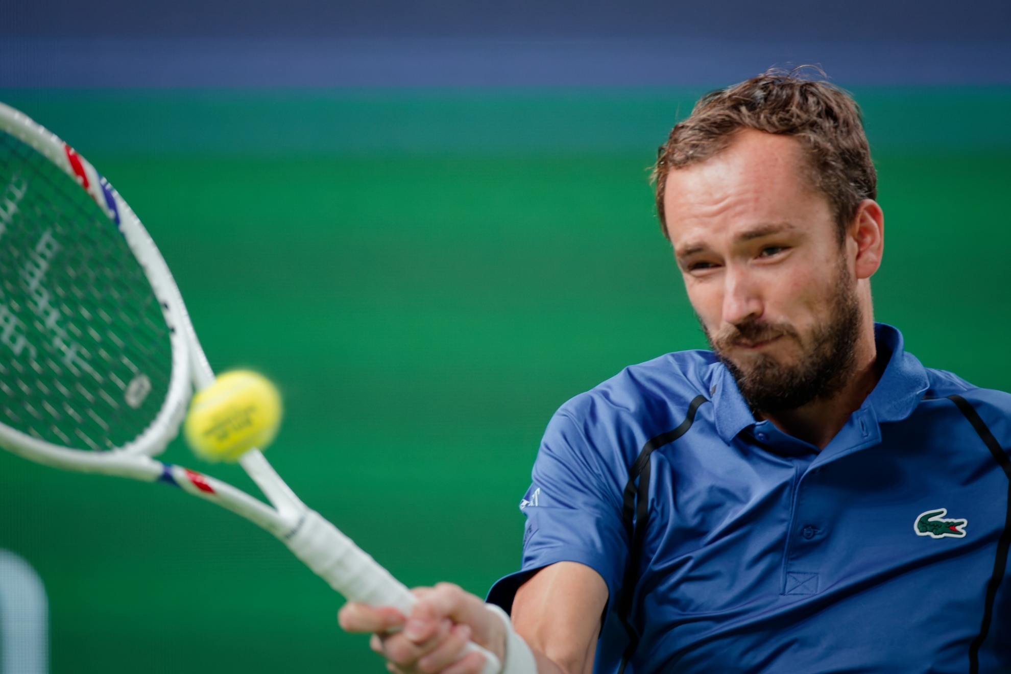 Medvedev pone en juego su racha en China ante Jódar en semifinales