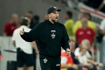 Sebastian Hoeness, técnico milagro con sangre de leyenda… de verdugo rojiblanco