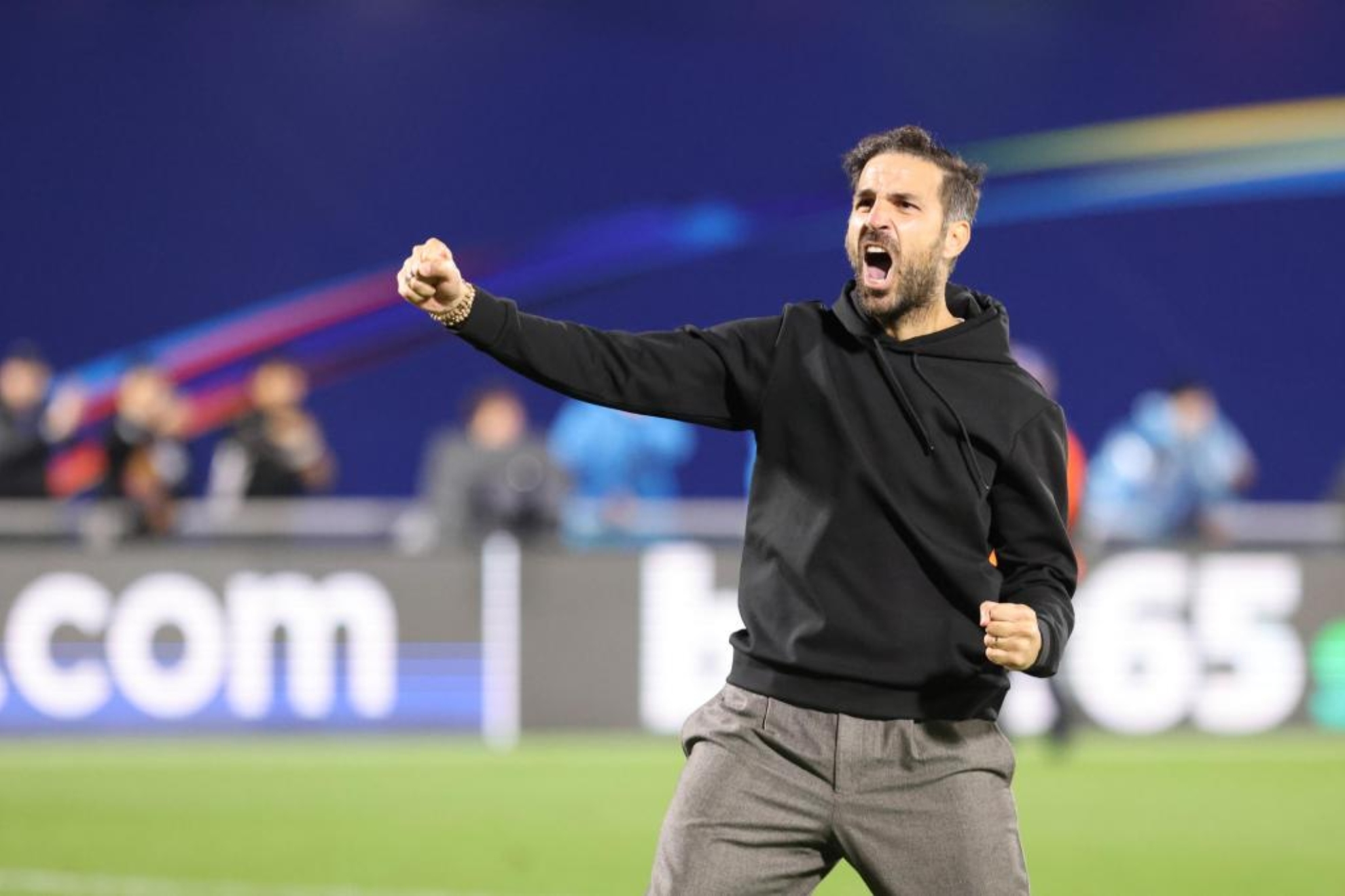 El festival del Como de Cesc no tiene fin
