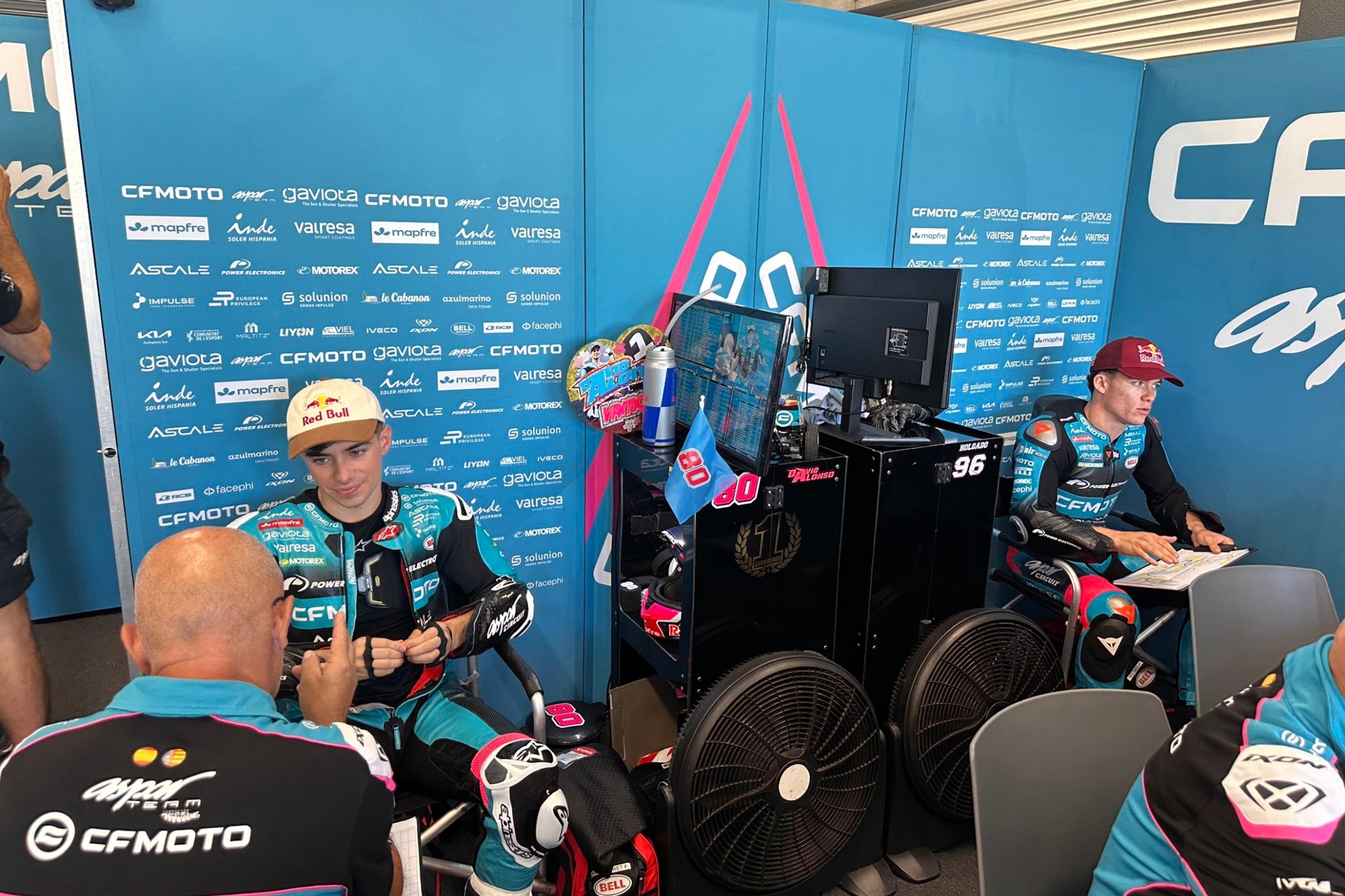 Aspar pone orden: "Les voy a dar un cachete a cada uno"