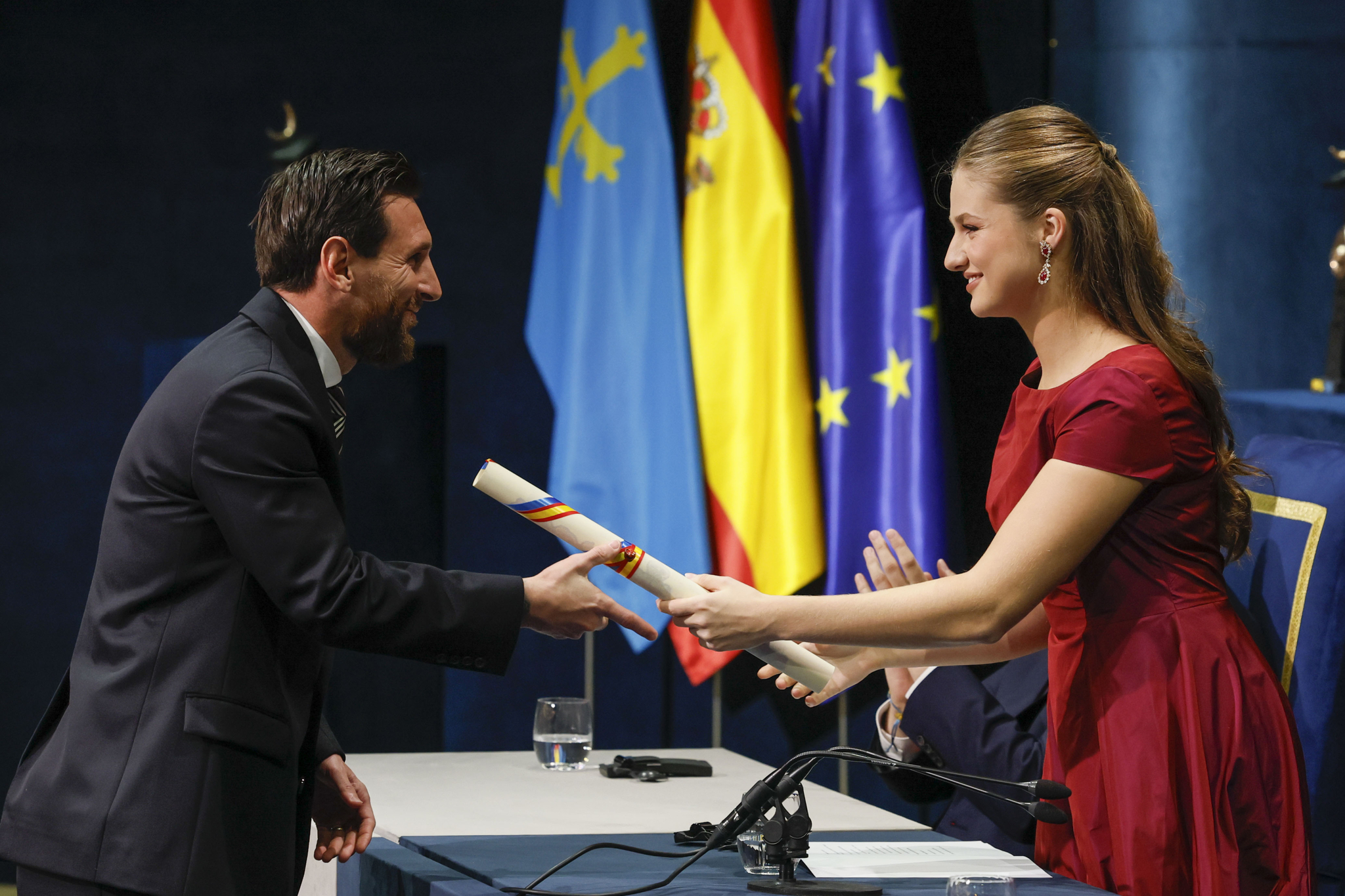 Messi recibe el Princesa de Asturias de los Deportes y se gana una gran ovación