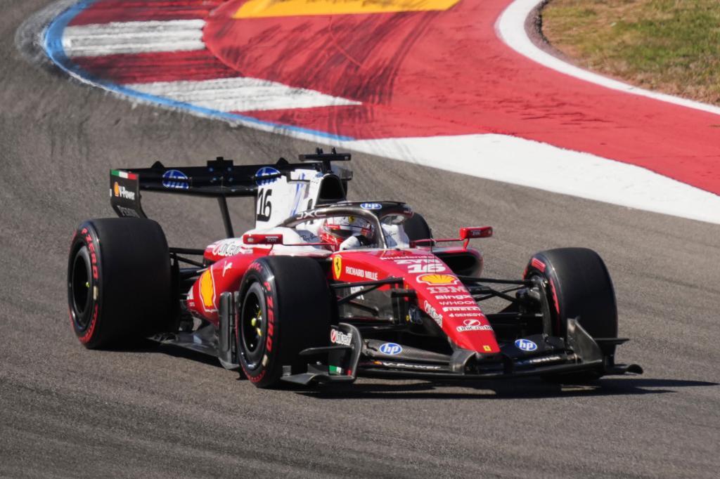 Leclerc golpea dos veces y Alonso se aleja