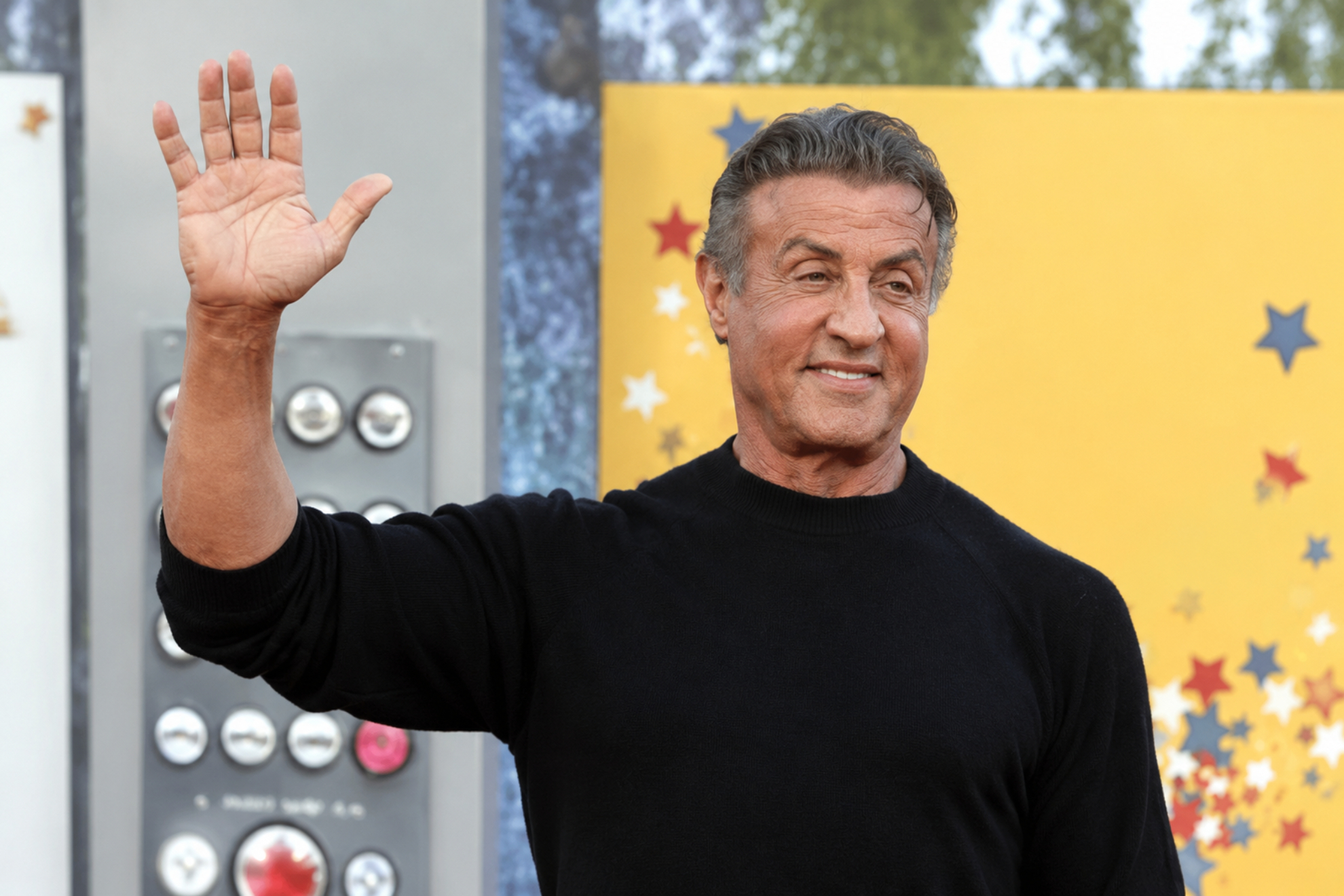 Sylvester Stallone defiende la inteligencia artificial y lanza una advertencia a Hollywood: "Si no te dejas llevar por ella, acabarás arrollado"