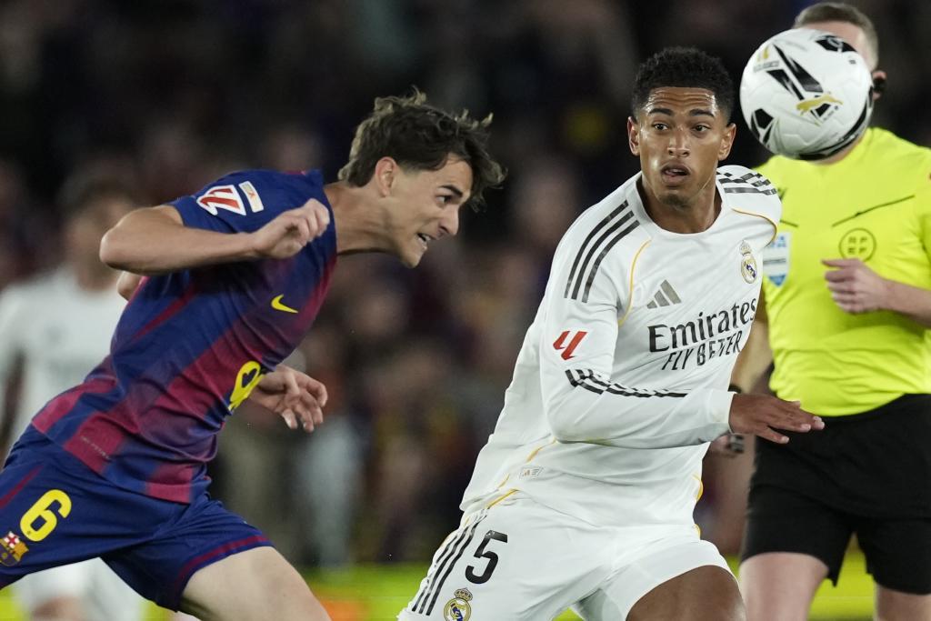 تاريخ كلاسيكوس في الدوري الإسباني والعدد العام للانتصارات بين ريال مدريد وبرشلونة