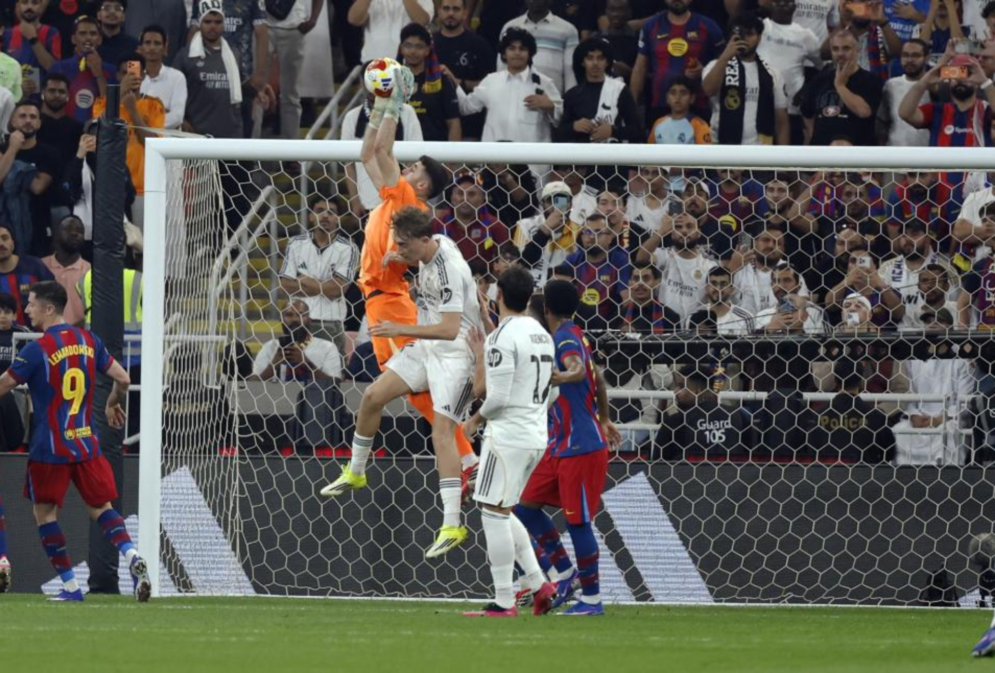 خوان غارسيا، كلاسيكو الانتصارات