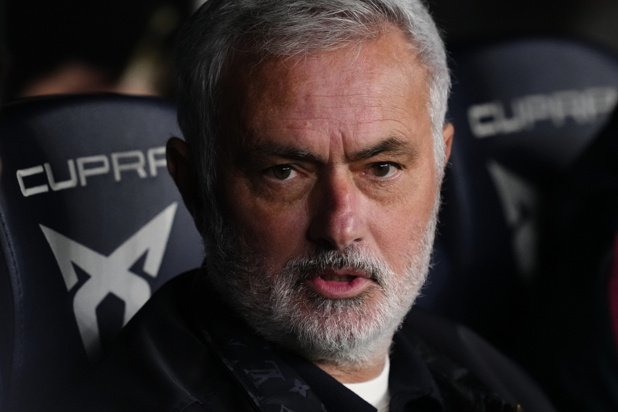 مورينيو: "كنا نستطيع الفوز بالحظ، لكننا فزنا بهدوء وبكل المزايا الإيجابية"