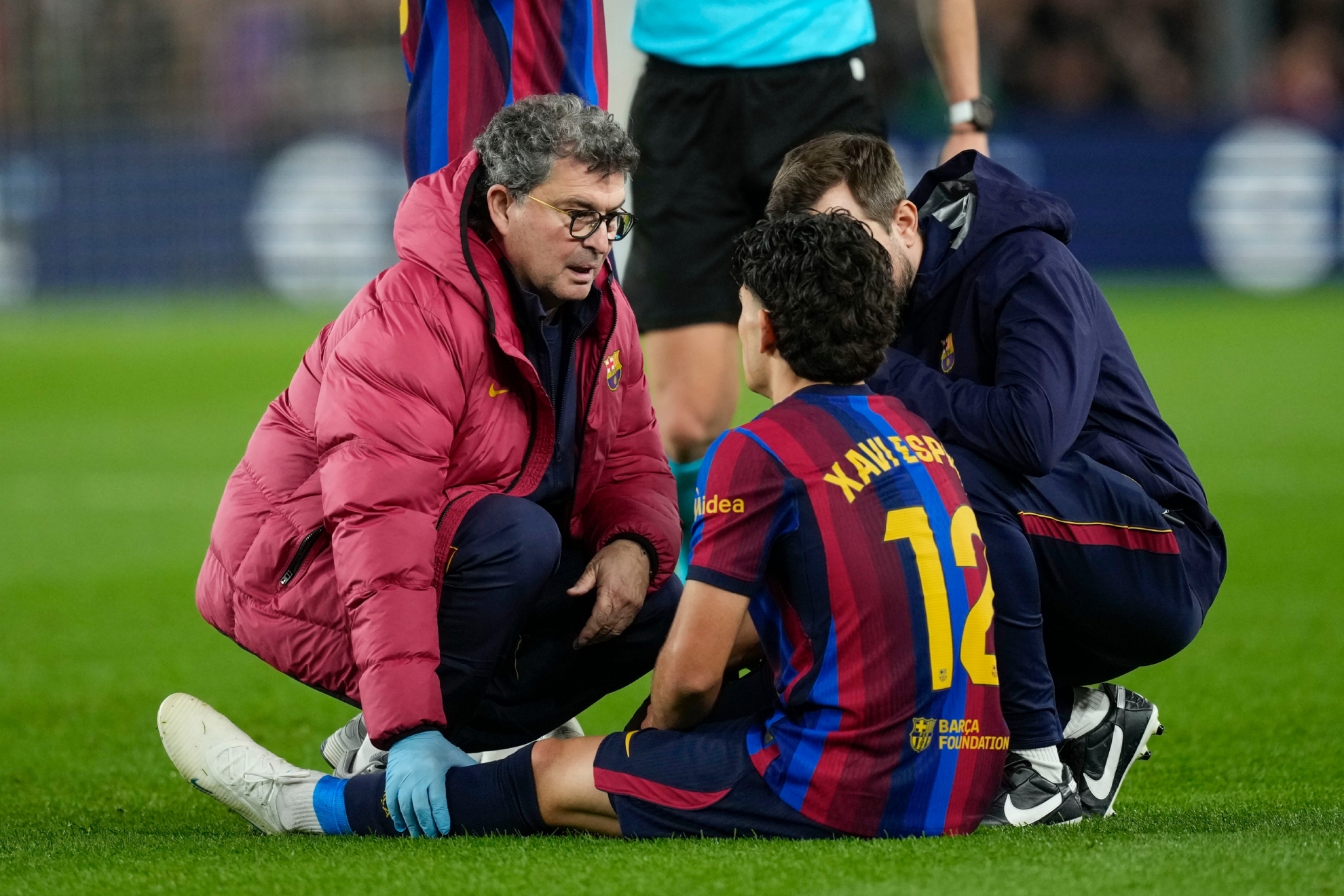 برشلونة يفقد خدمات تشافي إسبارت لسبعة أسابيع بسبب الإصابة