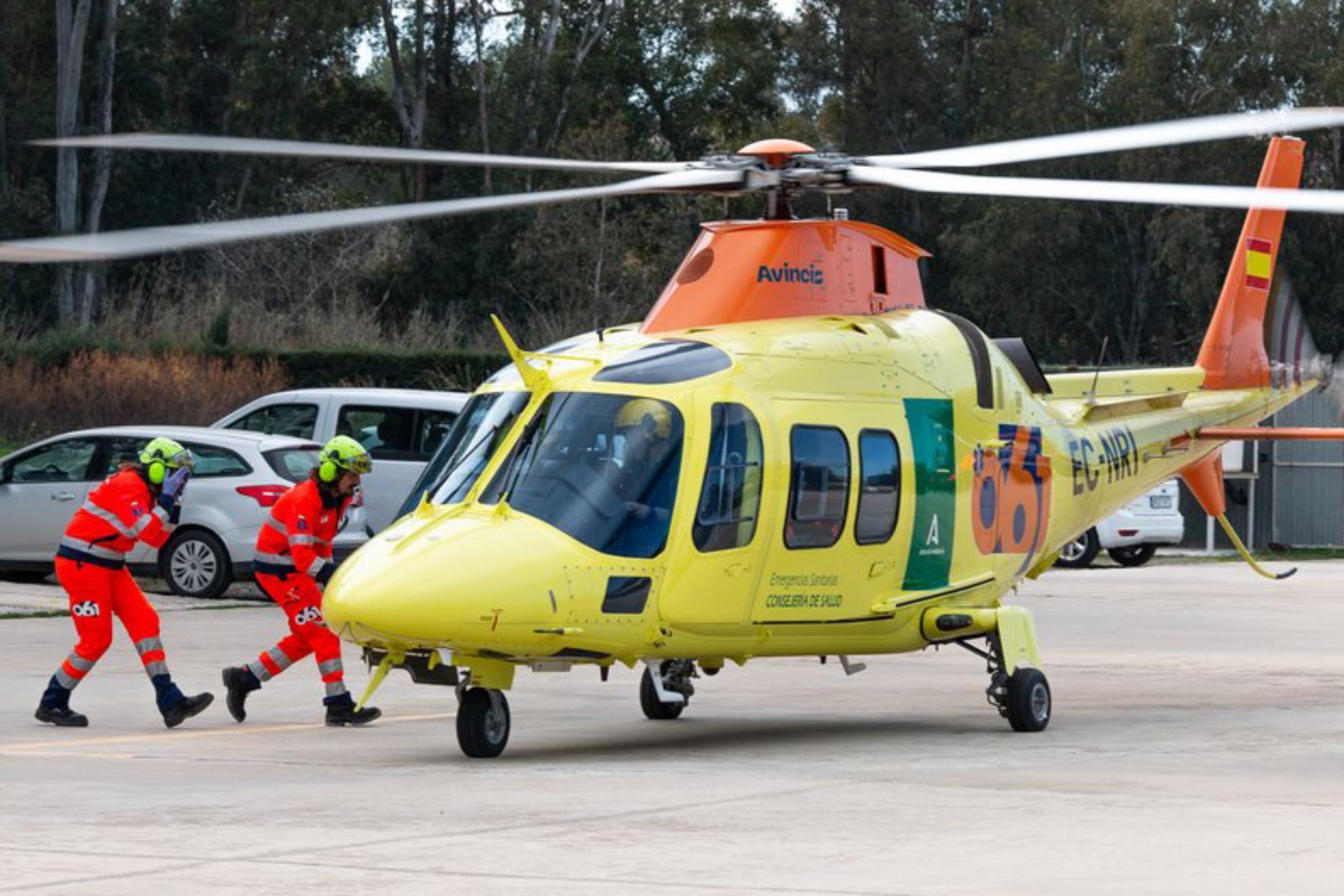 Dos muertos en un choque entre parapentes en Algodonales