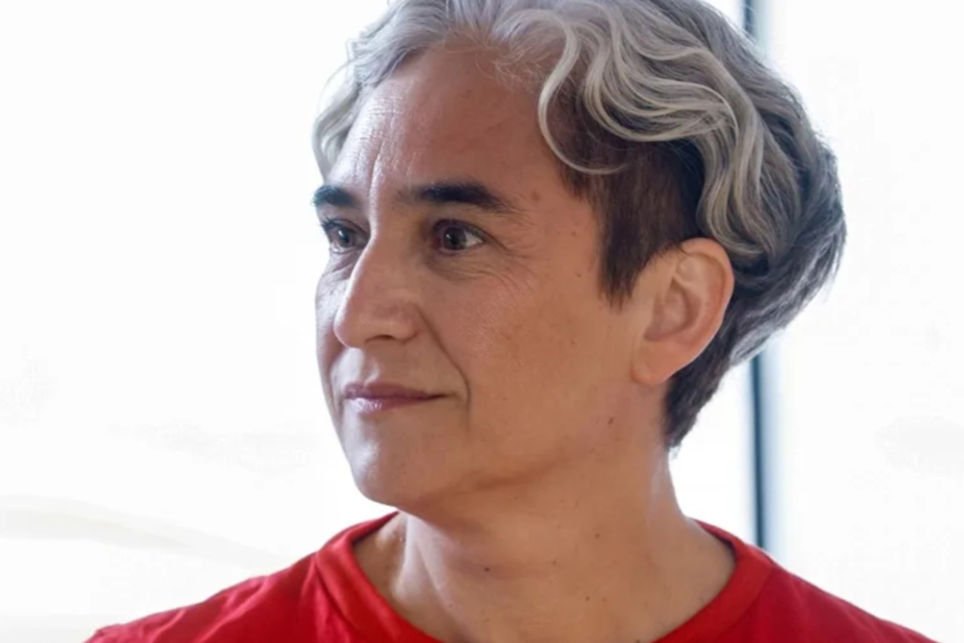 Ada Colau pide a Sánchez, Feijóo y Abascal un compromiso para frenar el uso vejatorio de la IA en campaña electoral