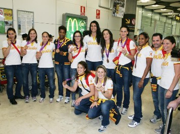 Las guerreras ol�mpicas llegan a Espa�a