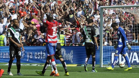 Gol de El-Arabi (2-0) en el Granada-C�rdoba