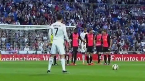 �Qu� sientes cuando se te viene encima una falta de Cristiano?