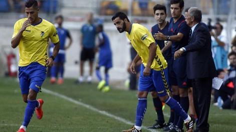 G�iza fue pitado por un sector del Carranza