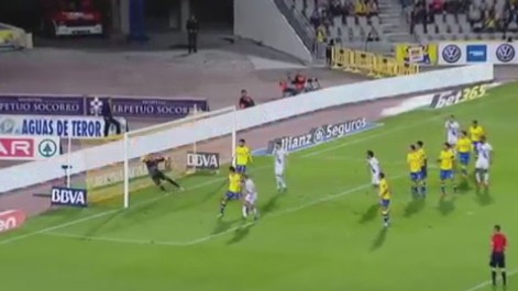 As� suena una doble ocasi�n en el Las Palmas-Deportivo