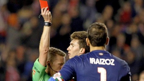 La �nica tarjeta del Athletic en Vallecas... �fue la roja directa a Laporte!