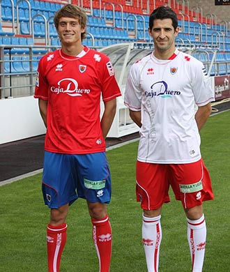 As� lucir�n los jugadores del Numancia en la 09/10.