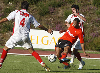 Un momento del partido entre el Celta y el Joane