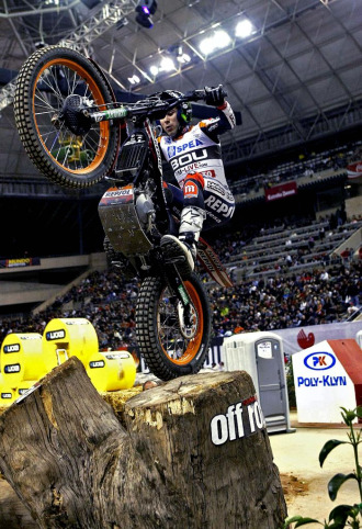Toni Bou, en acci�n