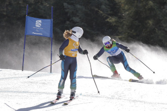 Anna Coh� y Raquel Garc�a en la �ltima prueba de los Juegos Paral�mpicos de Vancouver.