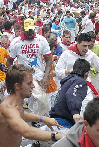 Dennis Rodman en los San Fermines de 2005.