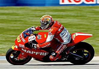 Sim�n hace historia para el motociclismo espa�ol