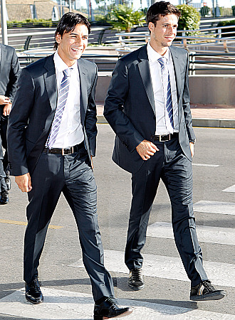 Los jugadores del Getafe lucen los trajes de Verino con elegancia