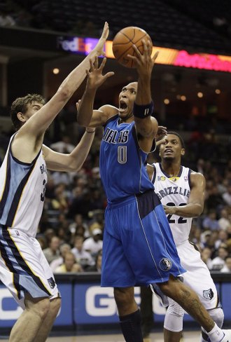 Marc Gasol intenta taponar a Marion