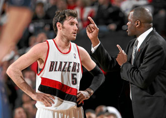 Nate McMillan dando instrucciones a Rudy Fern�ndez
