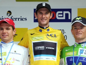 De iquierda a derecha: Rein Taaramae, Frank Schleck y Vasili Kiryienka.
