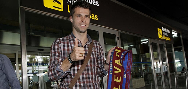 Ivanschitz firma por tres a�os con el Levante